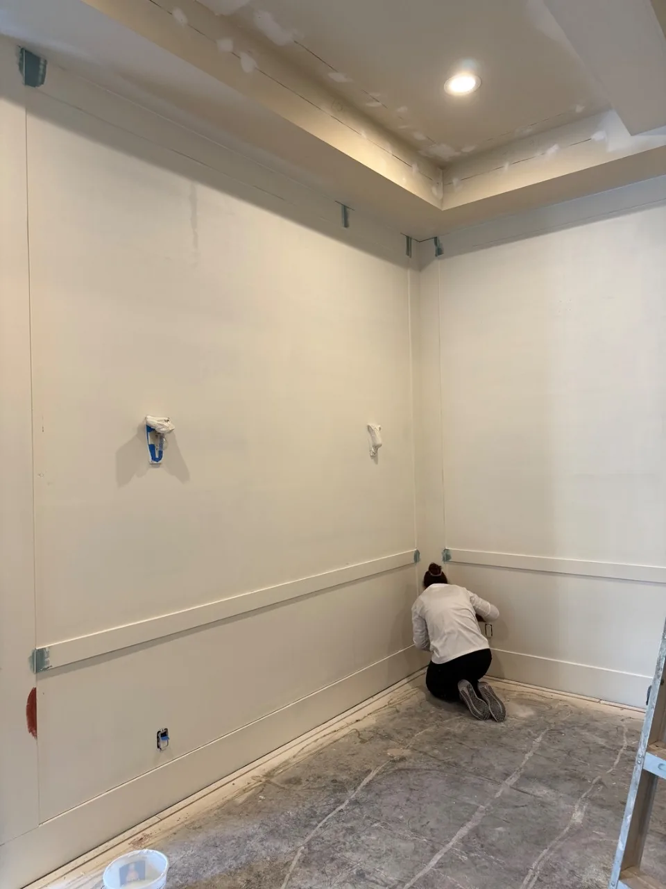 Game room preparation / wood paneling / Fine work